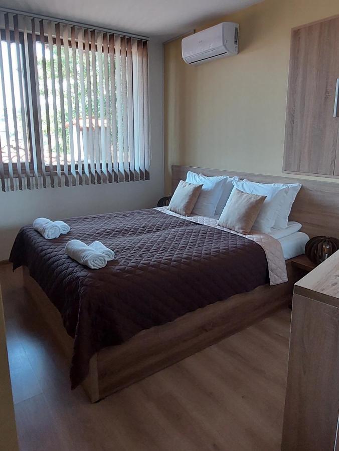 Studio Paradise Veliko Tărnovo Esterno foto