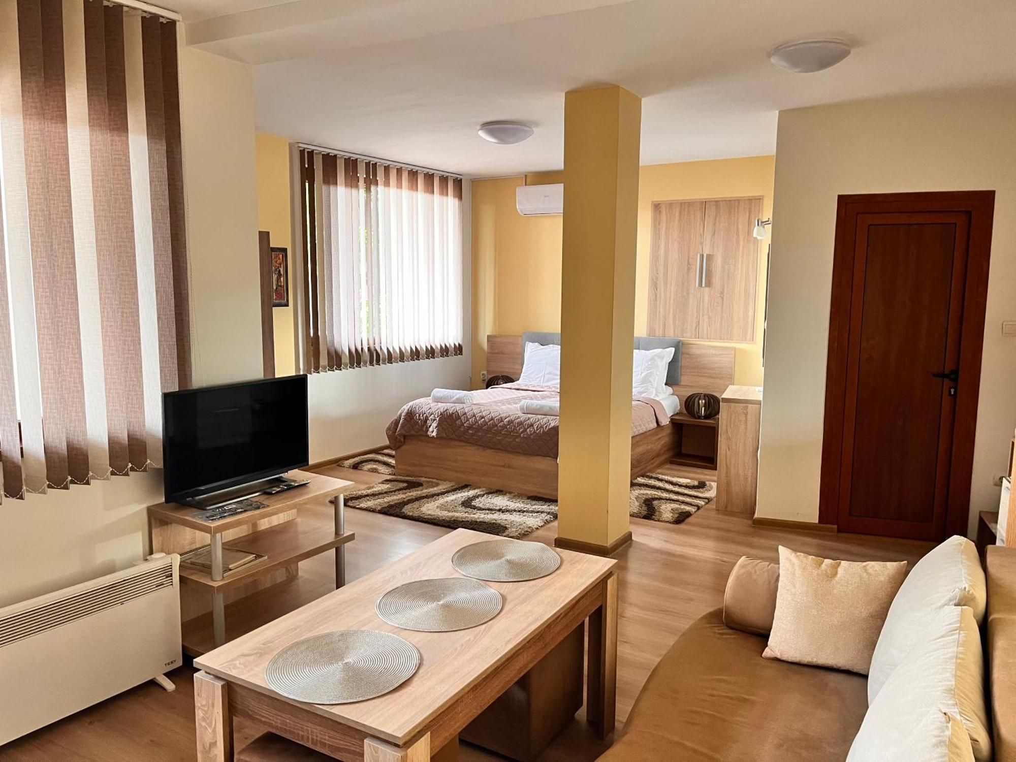 Studio Paradise Veliko Tărnovo Esterno foto